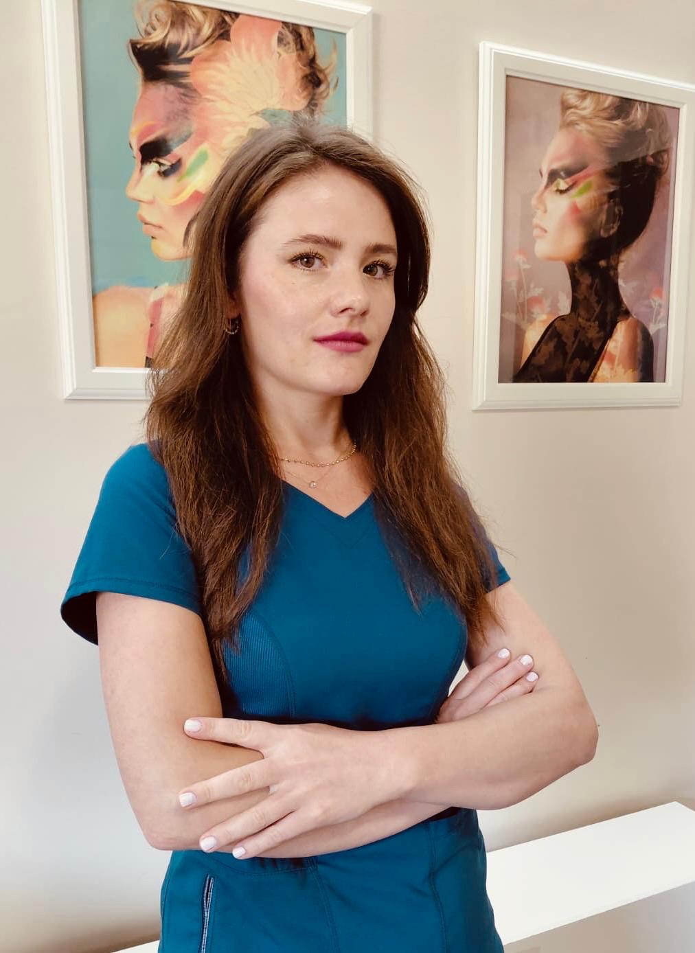 Dr. Gabriela Cojocaru, medic specialist protetică dentară